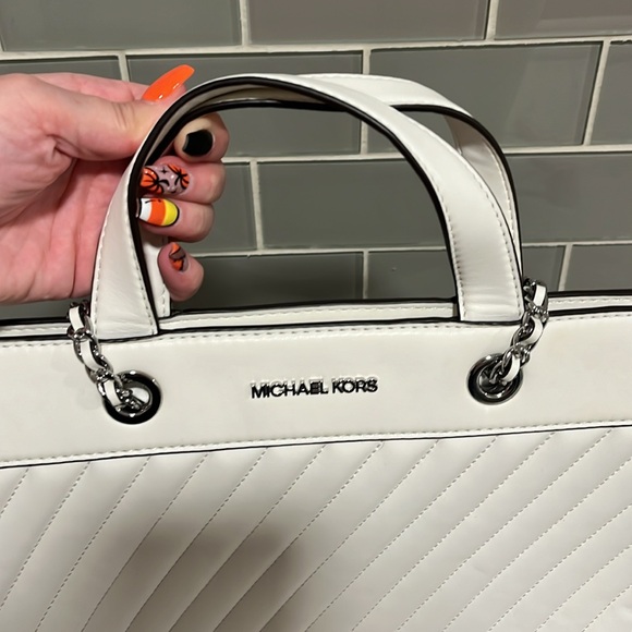 Michael Kors Purse - Picture 3 of 11